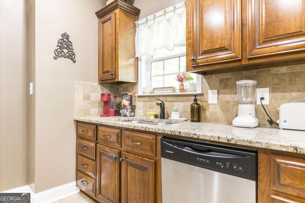 308 Flowing Meadows Drive Kathleen GA 31047