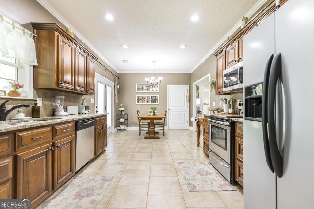 308 Flowing Meadows Drive Kathleen GA 31047