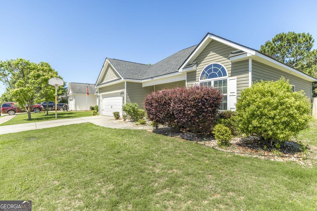308 Flowing Meadows Drive Kathleen GA 31047