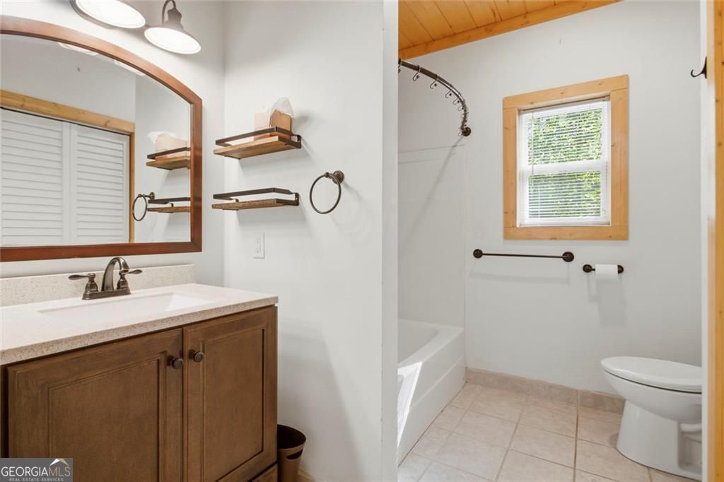 1466 Newport Drive Ellijay GA 30540
