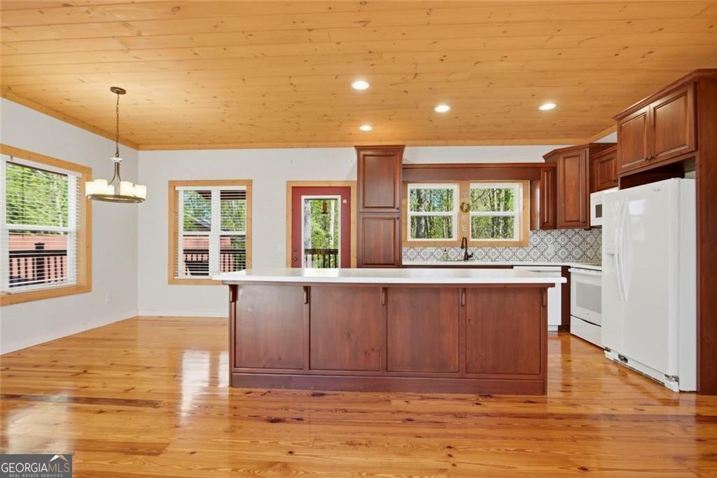1466 Newport Drive Ellijay GA 30540