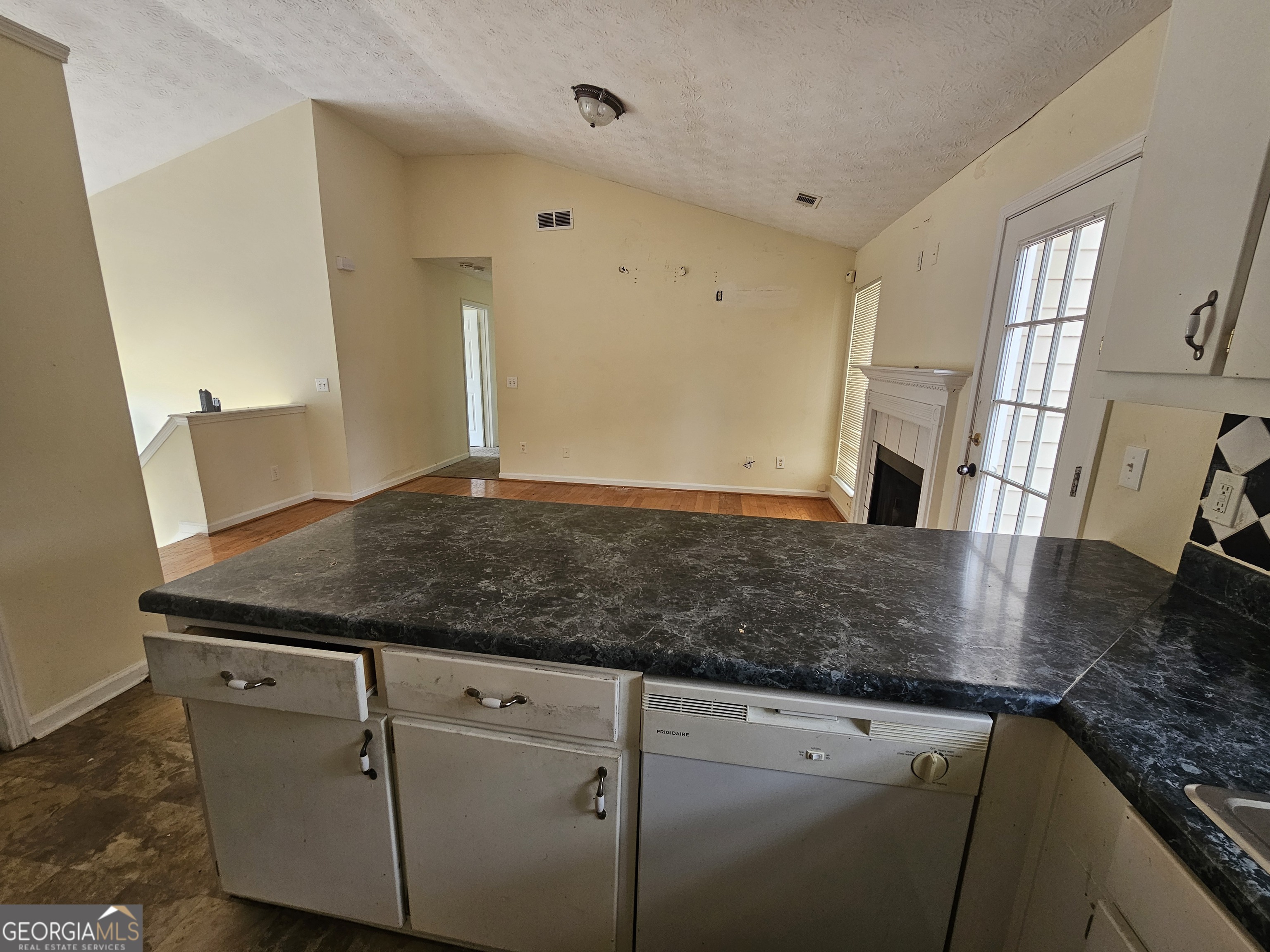 8257 Mountain Pass Riverdale GA 30274