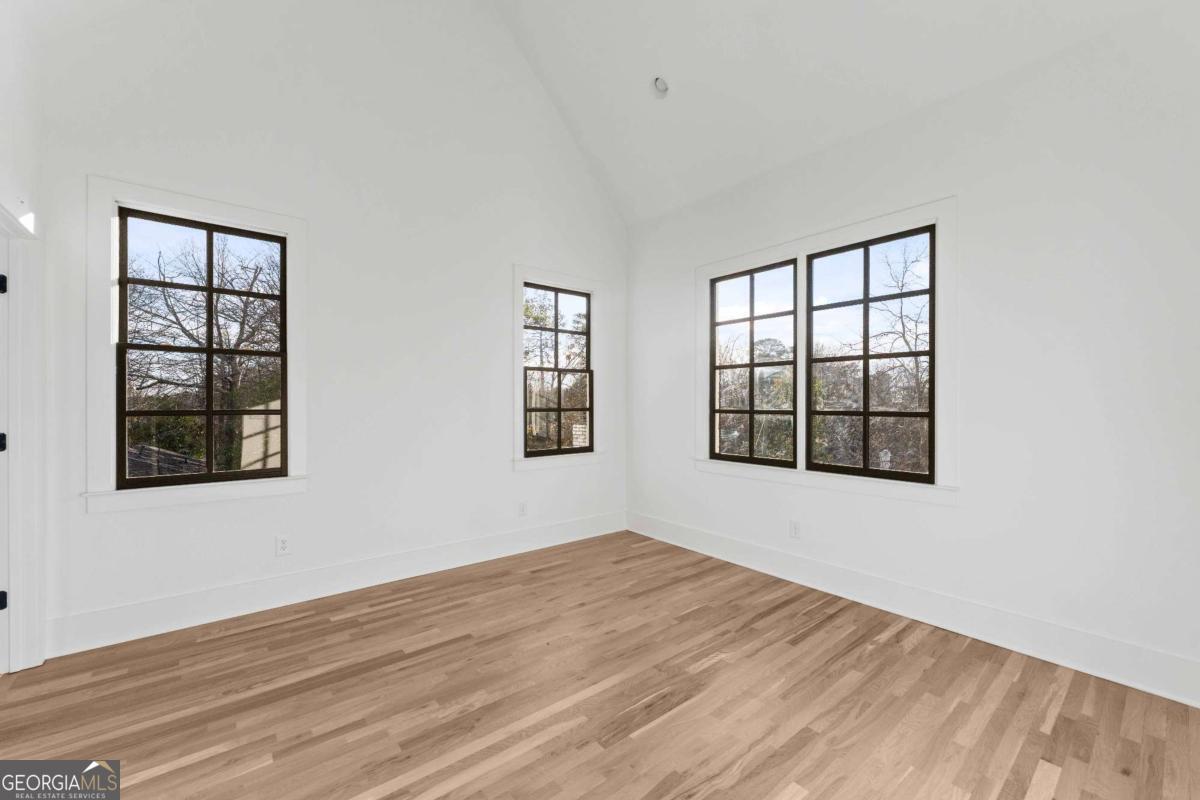 2521 Brookwood Drive NE Atlanta GA 30305