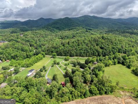 33 Tusquittee Valley Lane Hayesville NC 28904