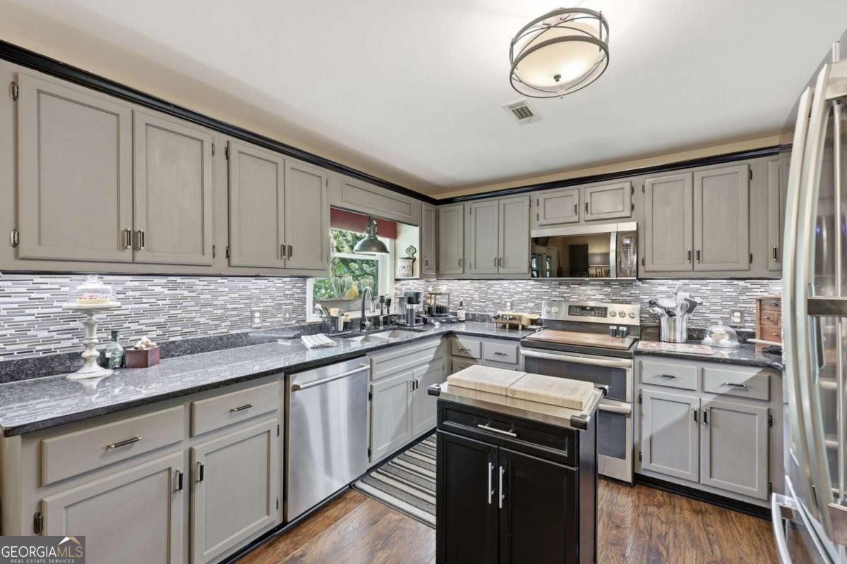 238 Currahee Circle Toccoa GA 30577