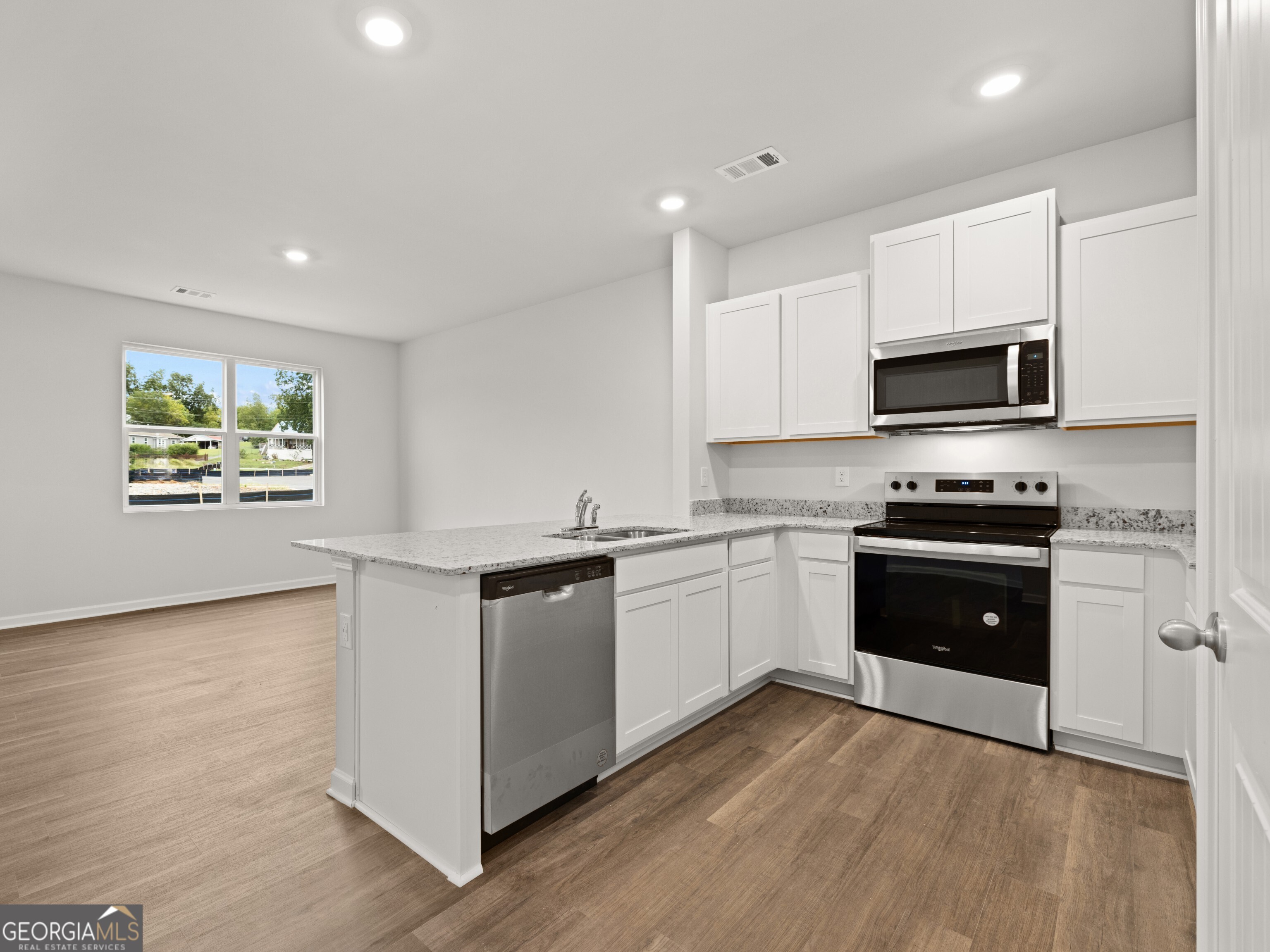 5978 Skylar Drive Atlanta GA 30336
