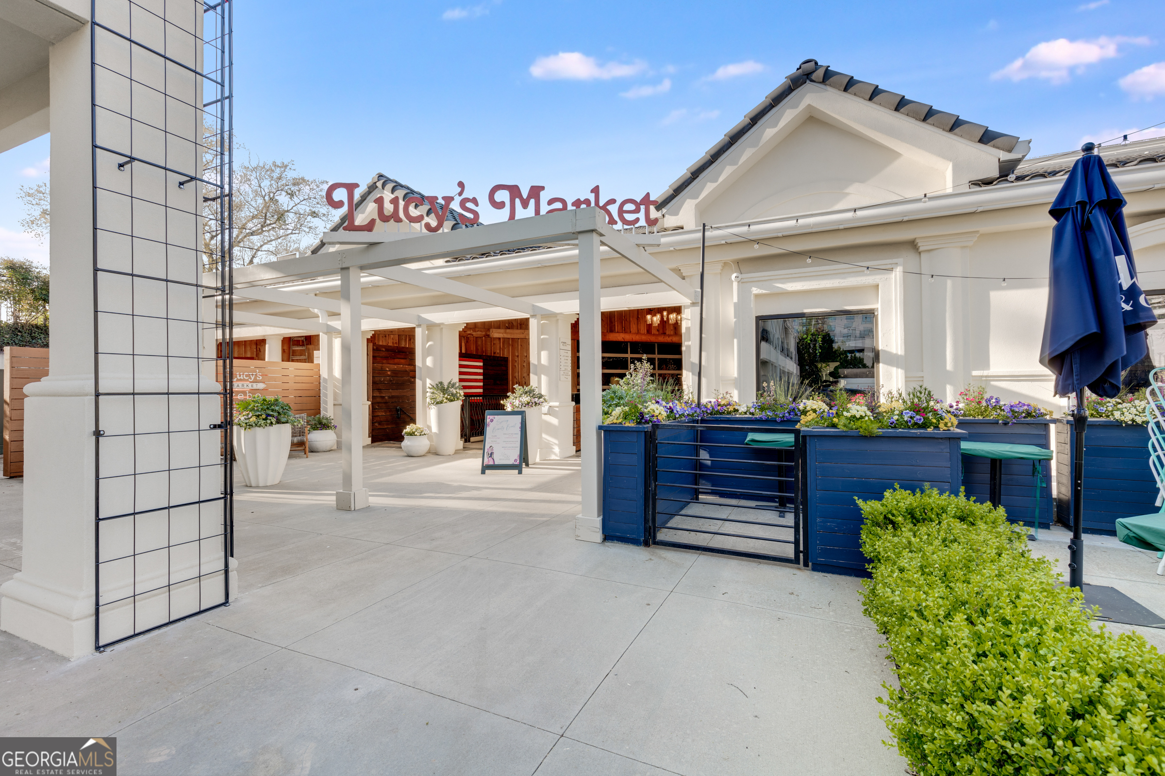 3040 Peachtree Road NW Atlanta GA 30305