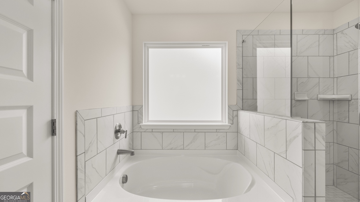 1915 Endress Circle Hampton GA 30228