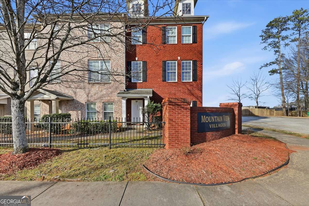 4941 Mountainside Trail Stone Mountain GA 30083