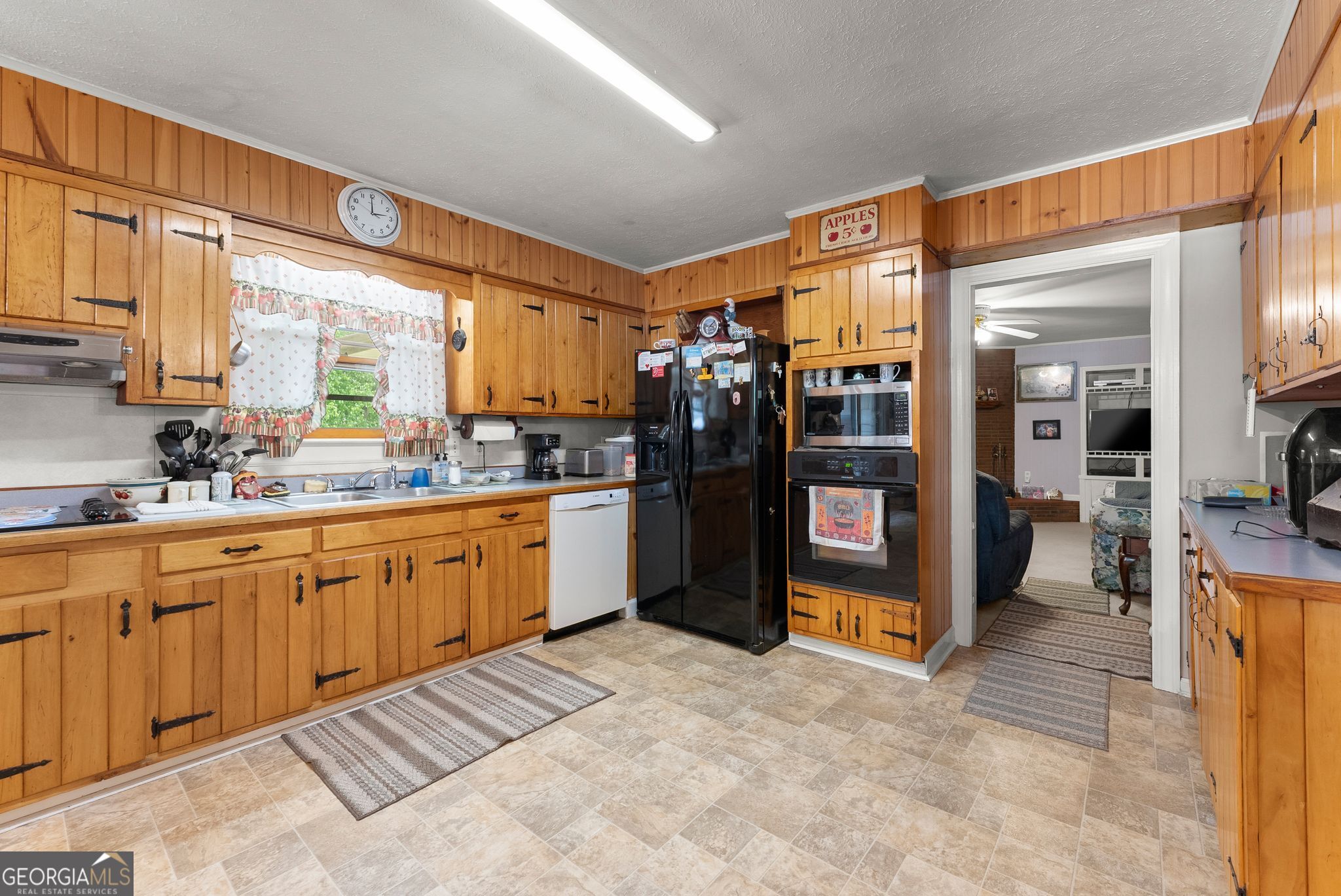 4508 Dicks Hill Parkway Mount Airy GA 30563