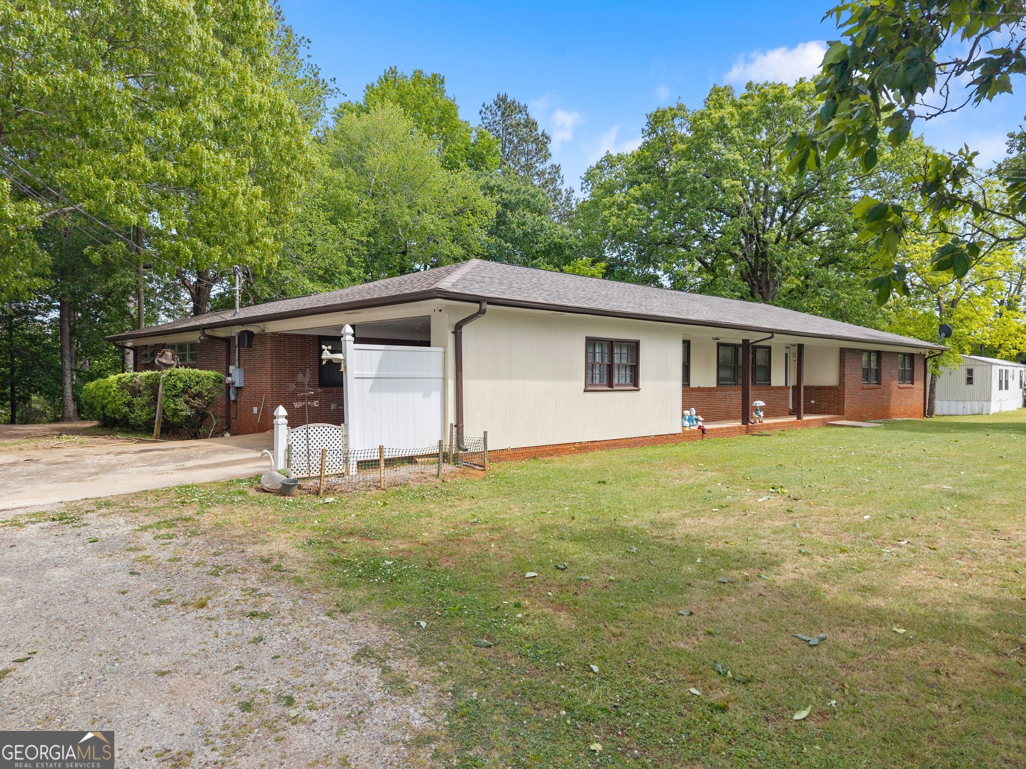 4508 Dicks Hill Parkway Mount Airy GA 30563