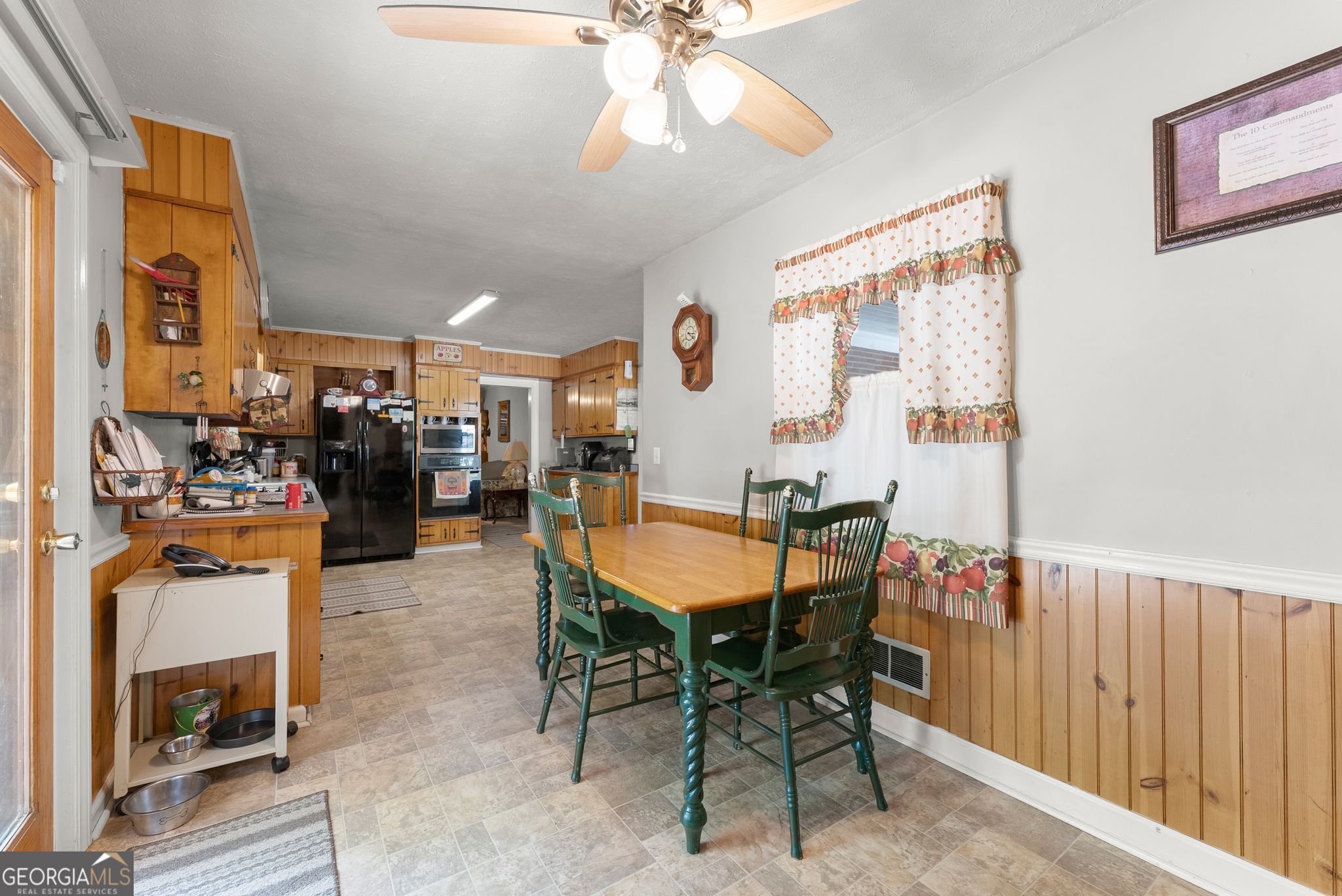 4508 Dicks Hill Parkway Mount Airy GA 30563
