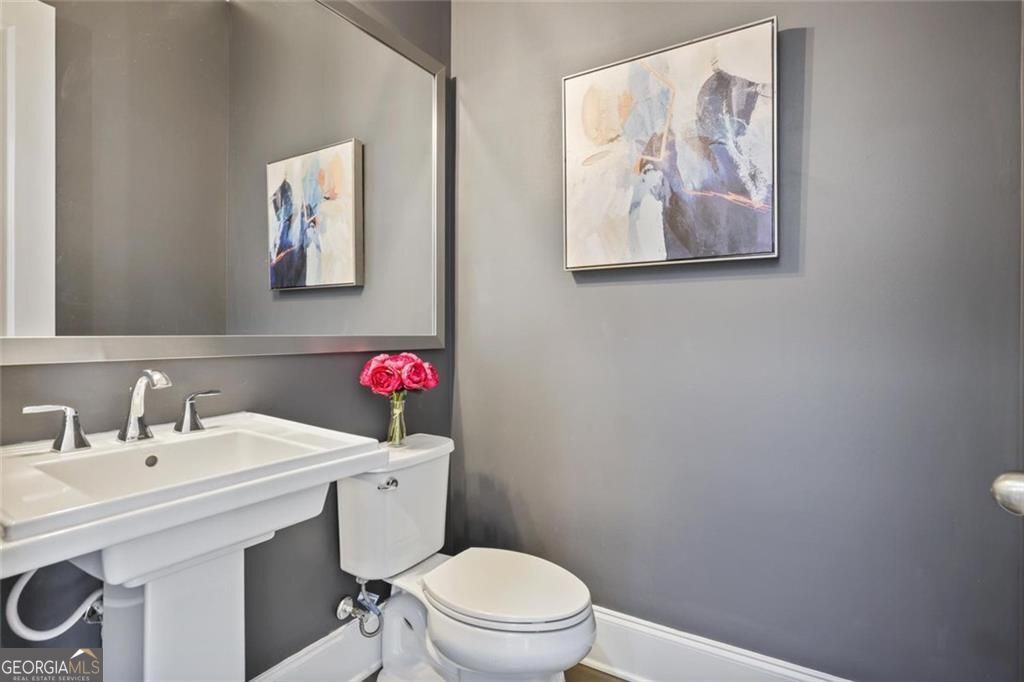 6694 Sterling Drive Atlanta GA 30328