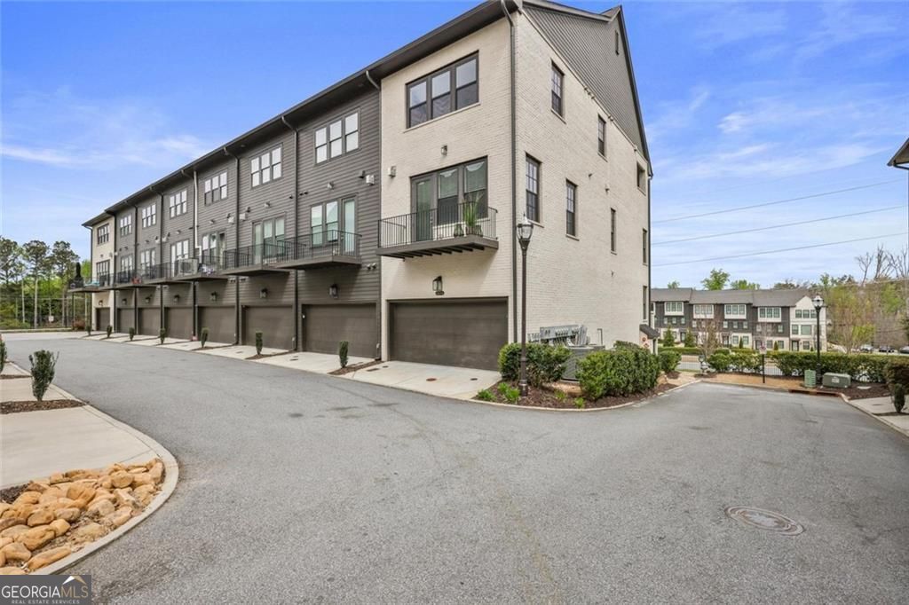 6694 Sterling Drive Atlanta GA 30328