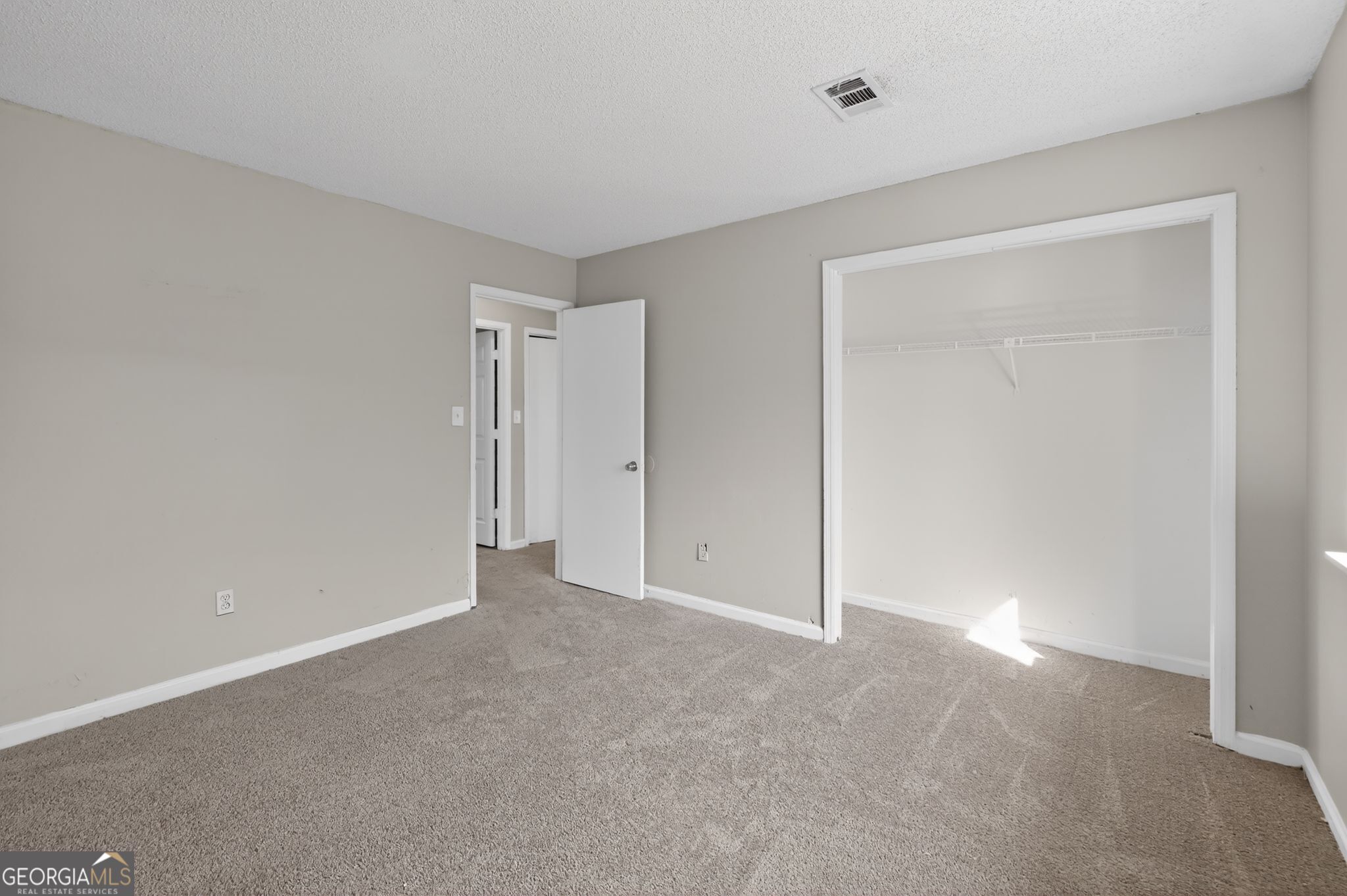 1142 Chapman Circle Stone Mountain GA 30088