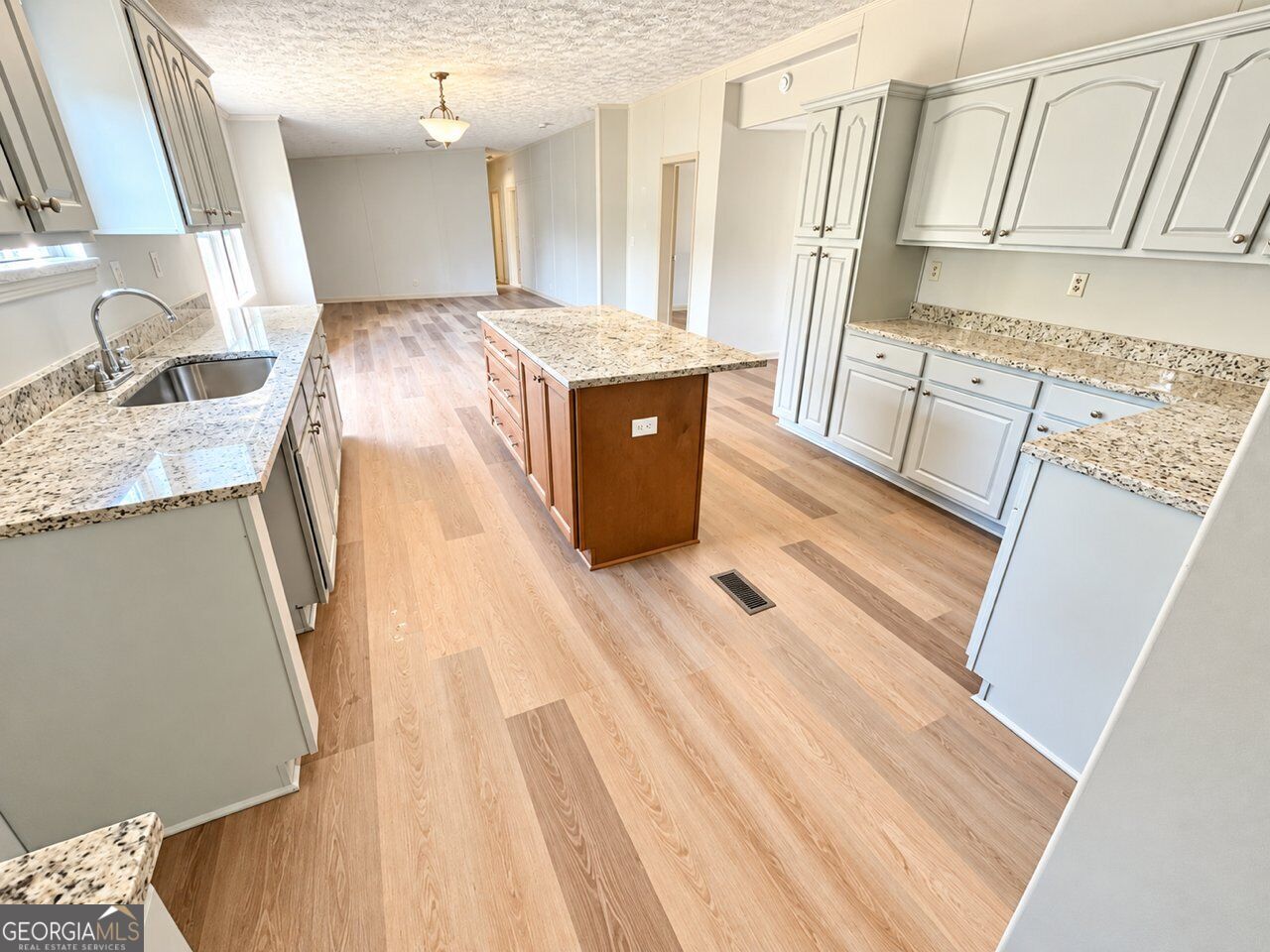 2737 Old Gray Highway Macon GA 31211