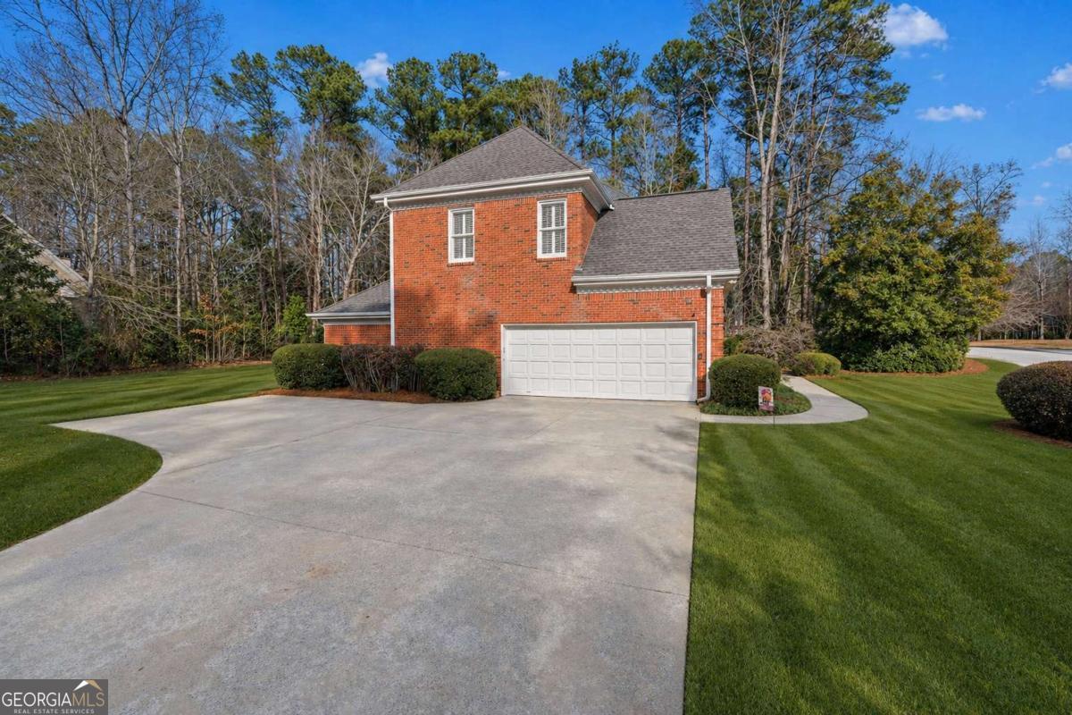 1700 Canterbury Pointe SE Conyers GA 30013