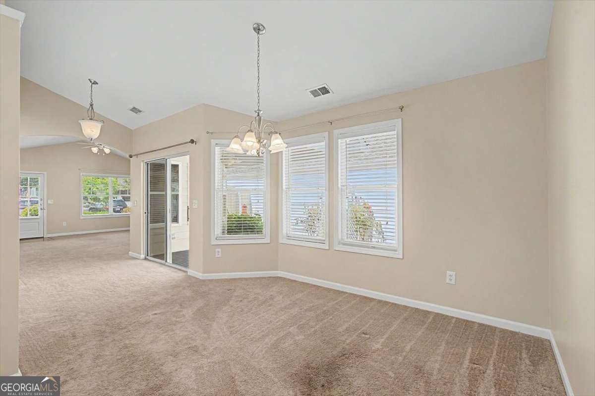 516 Arden Close Woodstock GA 30188