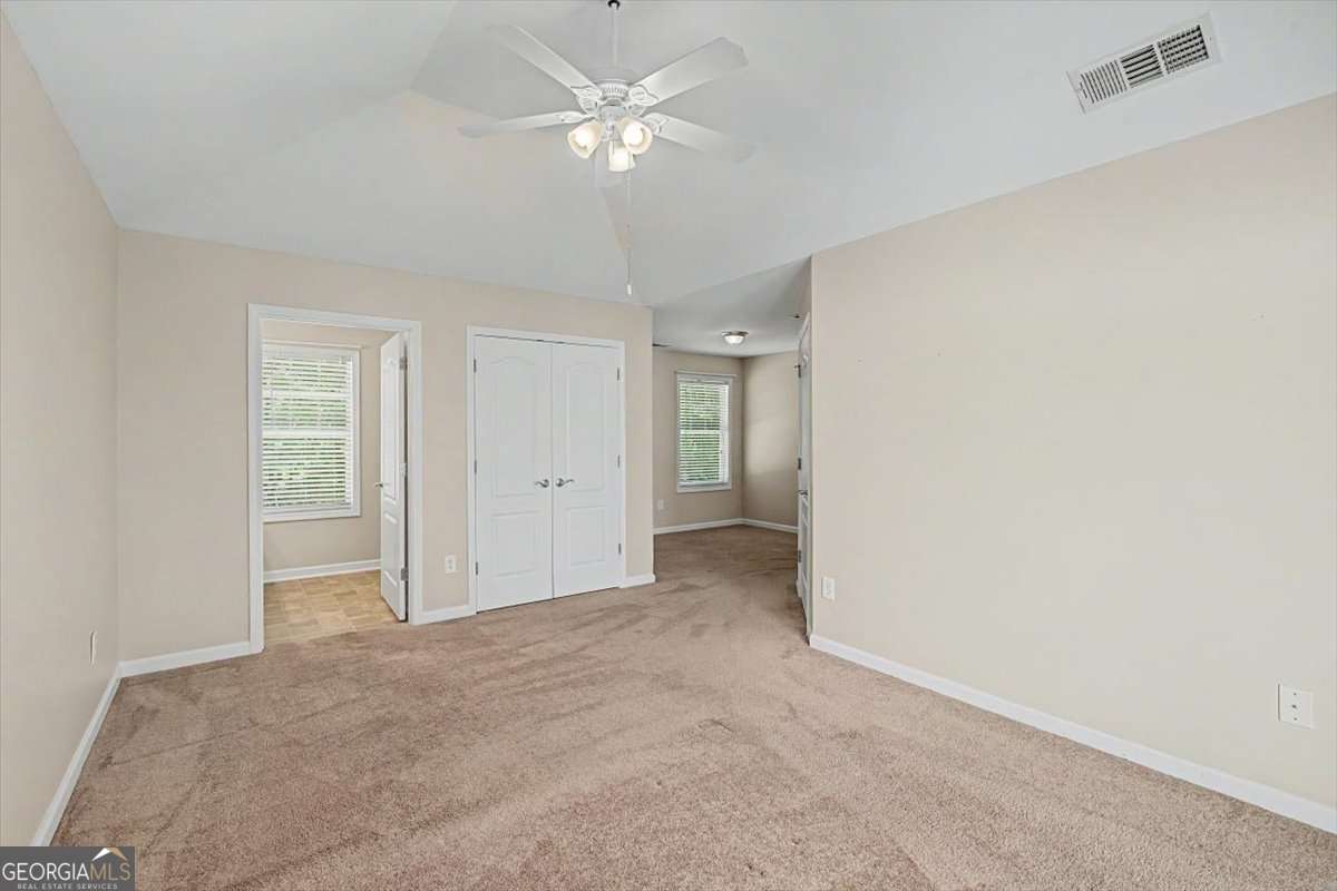 516 Arden Close Woodstock GA 30188