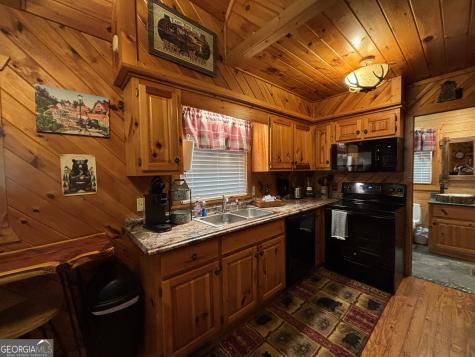 8 Waldheim Strasse Street Helen GA 30545