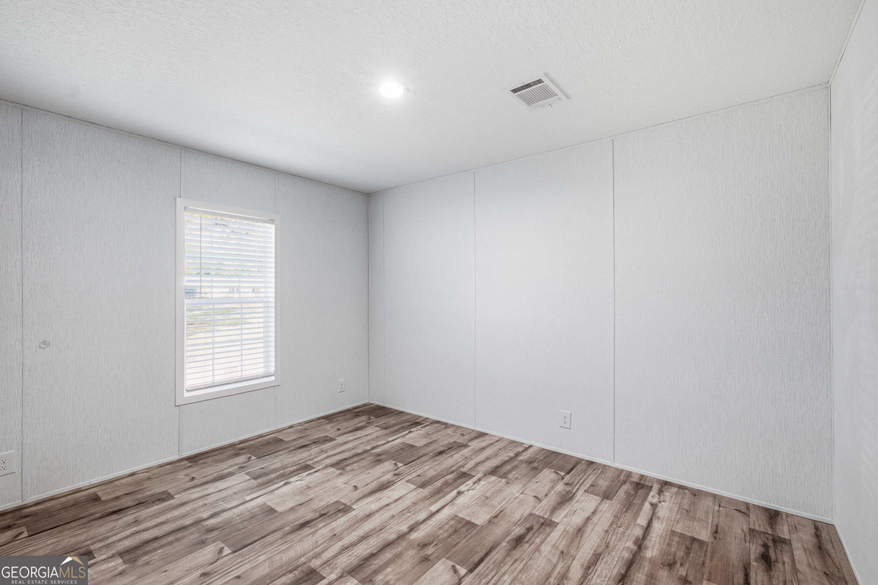 1127 5th Avenue Twin City GA 30471