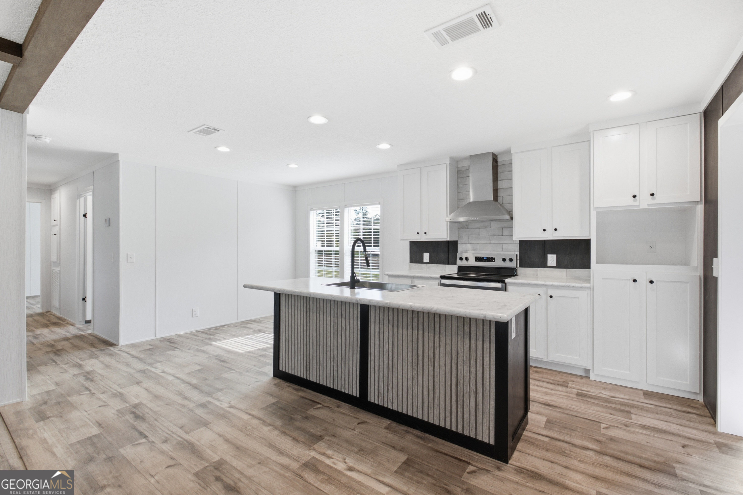 1127 5th Avenue Twin City GA 30471