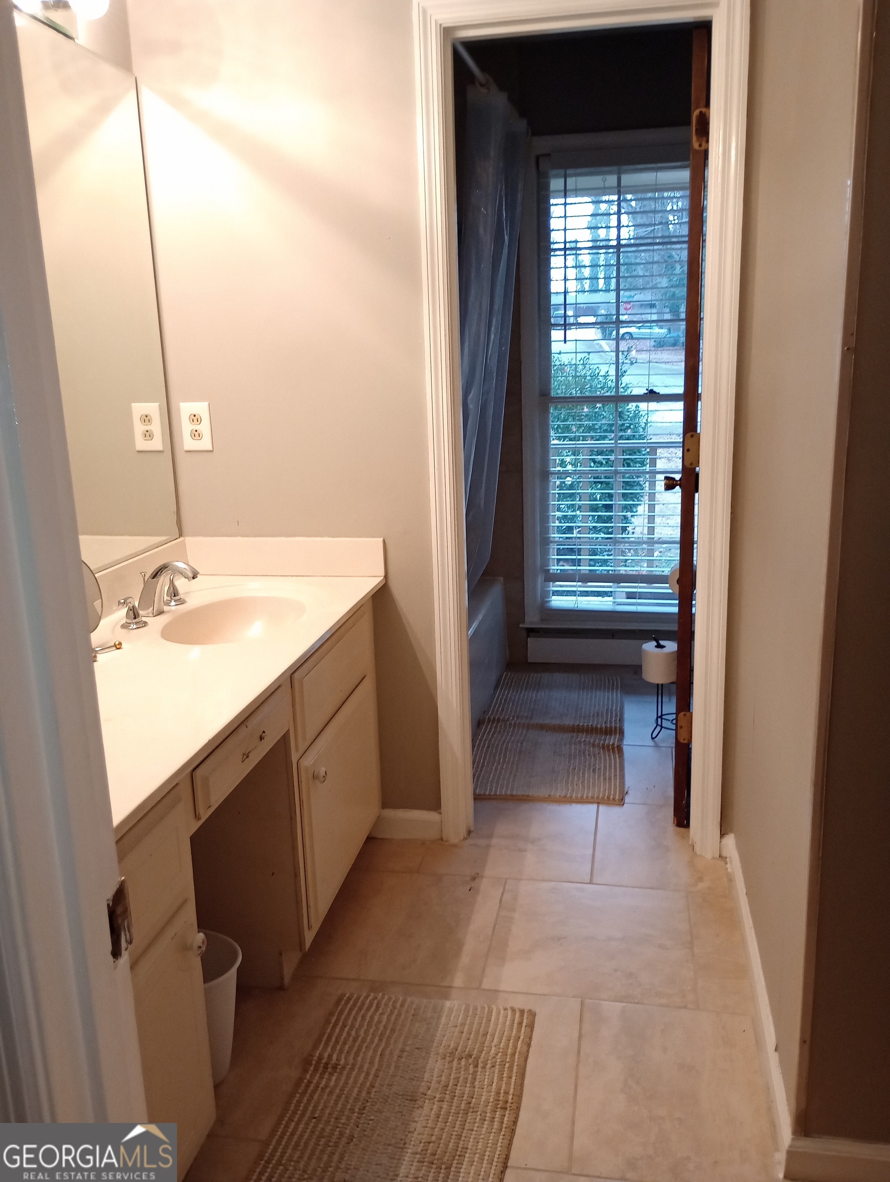 2589 King Circle SE Conyers GA 30013