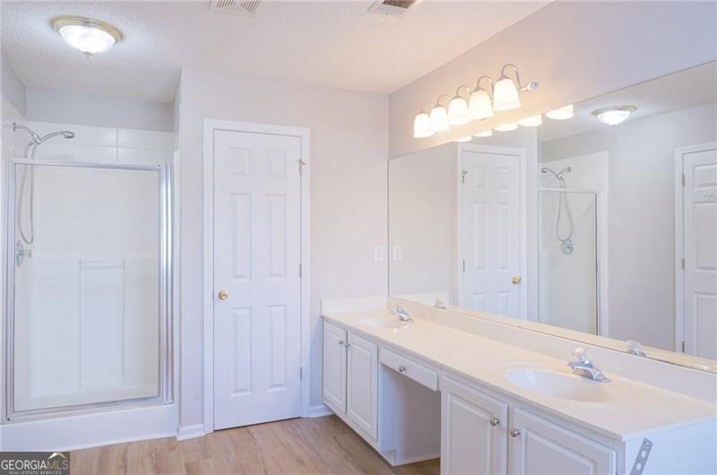 2333 Laurelfield Drive Grayson GA 30017