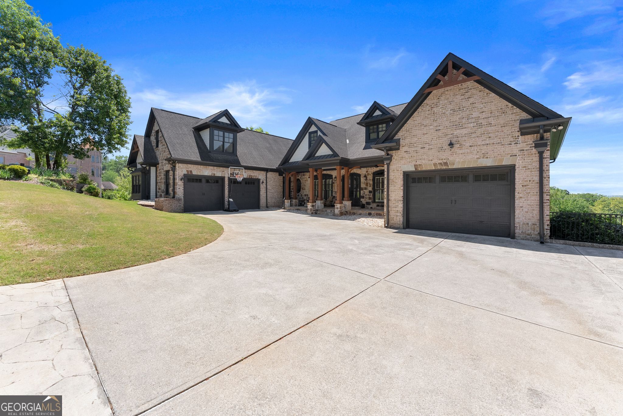 2771 Point Overlook Gainesville GA 30501