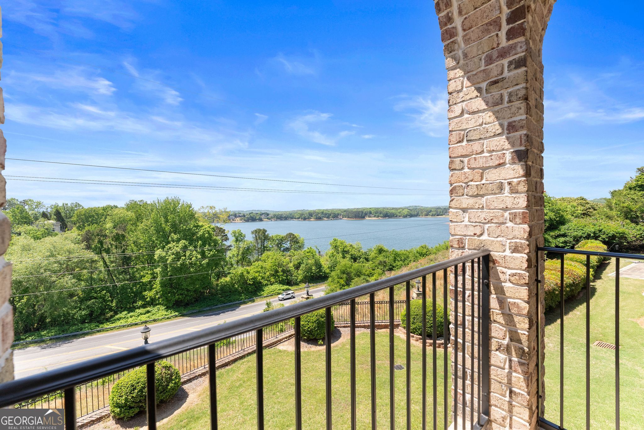 2771 Point Overlook Gainesville GA 30501