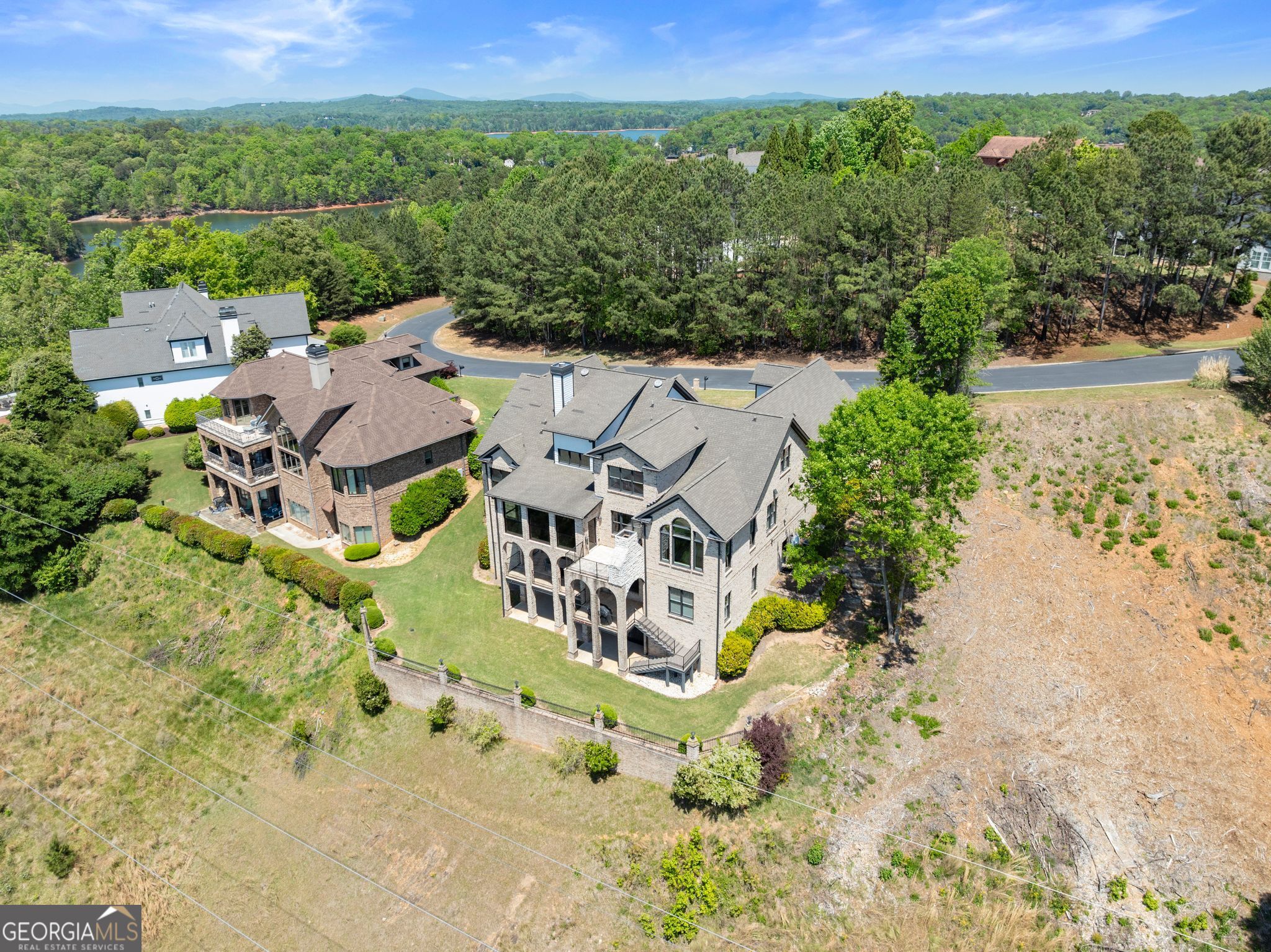 2771 Point Overlook Gainesville GA 30501