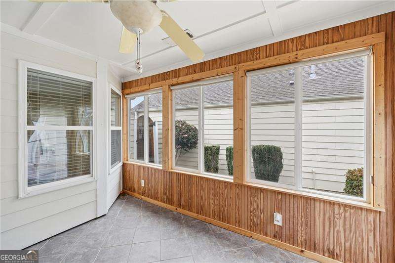 526 Arden Close Woodstock GA 30188