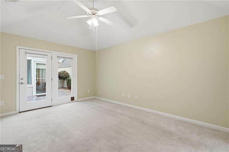 526 Arden Close Woodstock GA 30188