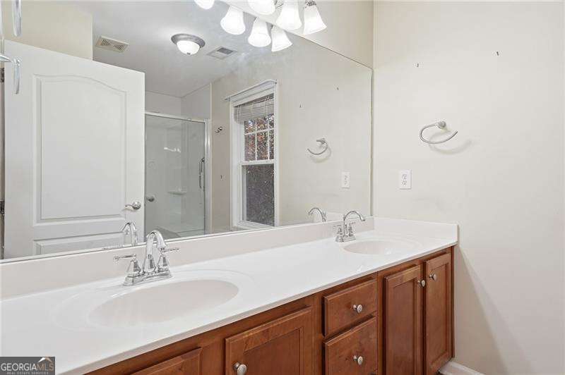 526 Arden Close Woodstock GA 30188