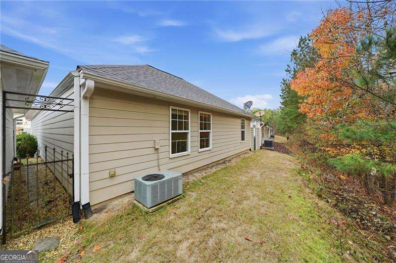 526 Arden Close Woodstock GA 30188