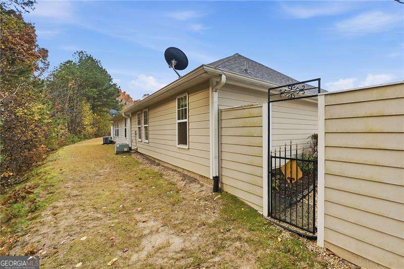 526 Arden Close Woodstock GA 30188