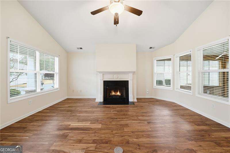 526 Arden Close Woodstock GA 30188