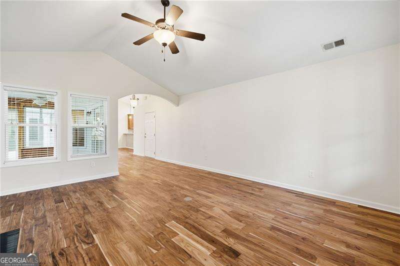 526 Arden Close Woodstock GA 30188
