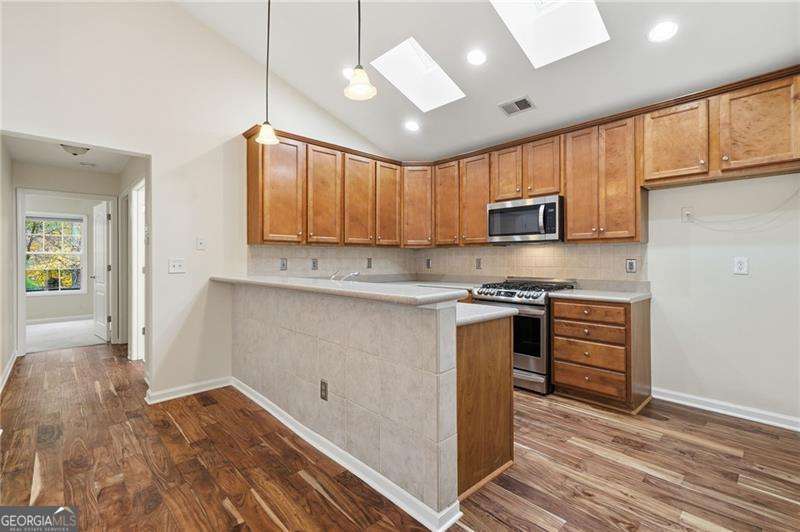 526 Arden Close Woodstock GA 30188