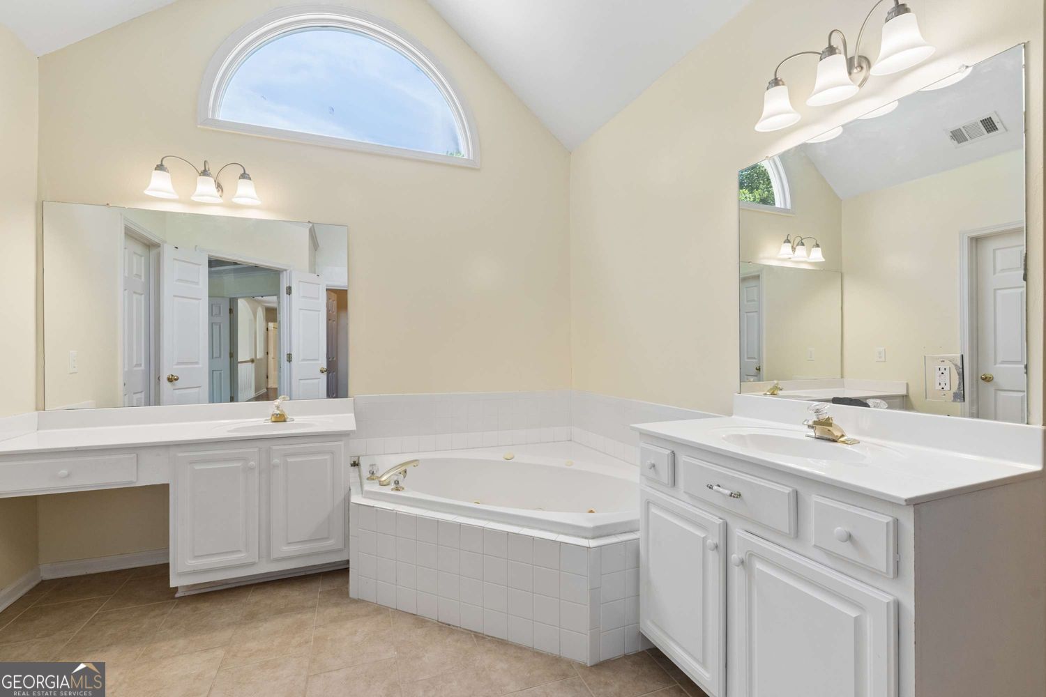 1950 Blackhawk Trail Lawrenceville GA 30043