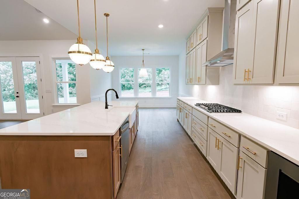 8420 Creekside Overlook Drive Gainesville GA 30506