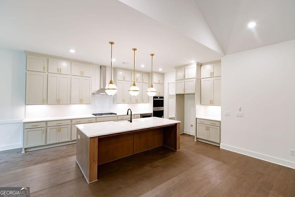 8420 Creekside Overlook Drive Gainesville GA 30506