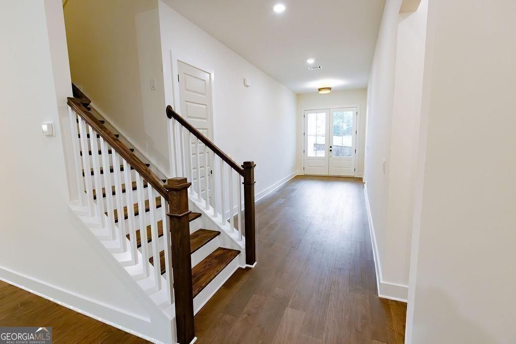 8420 Creekside Overlook Drive Gainesville GA 30506