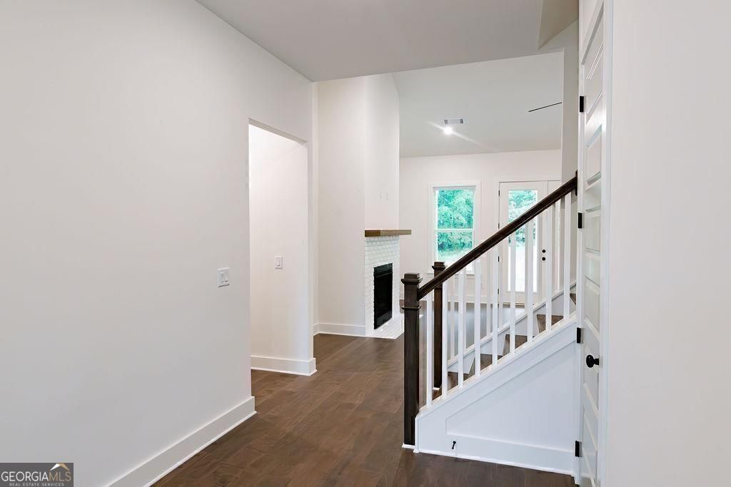 8420 Creekside Overlook Drive Gainesville GA 30506