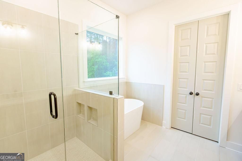 8420 Creekside Overlook Drive Gainesville GA 30506