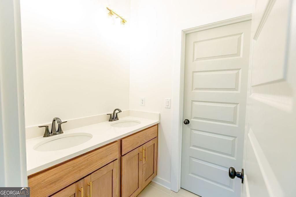 8420 Creekside Overlook Drive Gainesville GA 30506