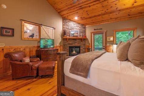55 Ridge Top Drive Ellijay GA 30536