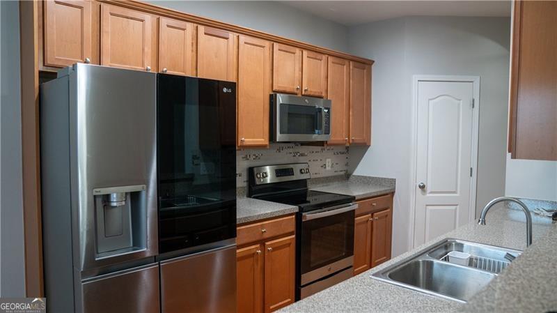 2476 Suwanee Pointe Drive Lawrenceville GA 30043