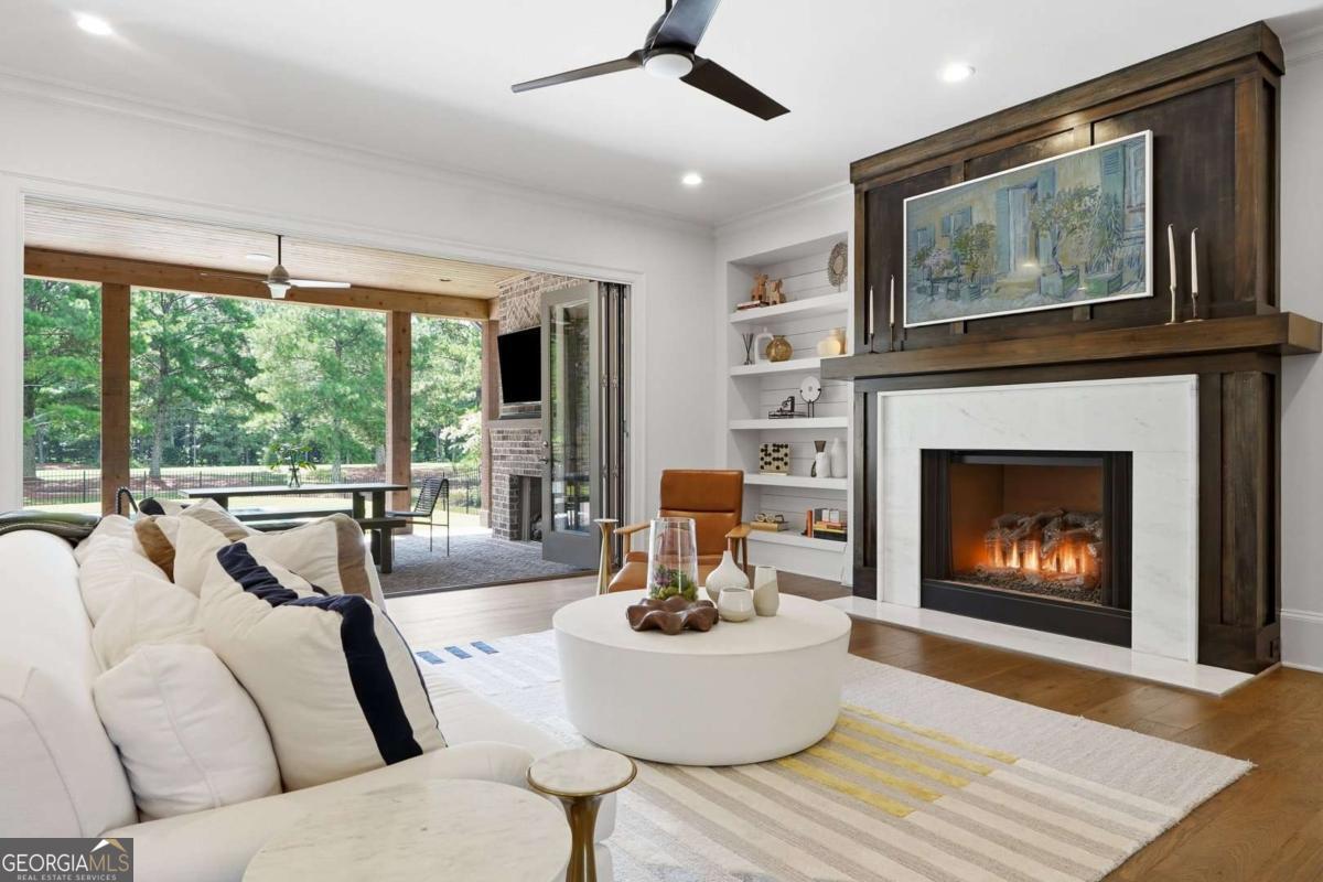 4871 Hanalei Hollow Suwanee GA 30024
