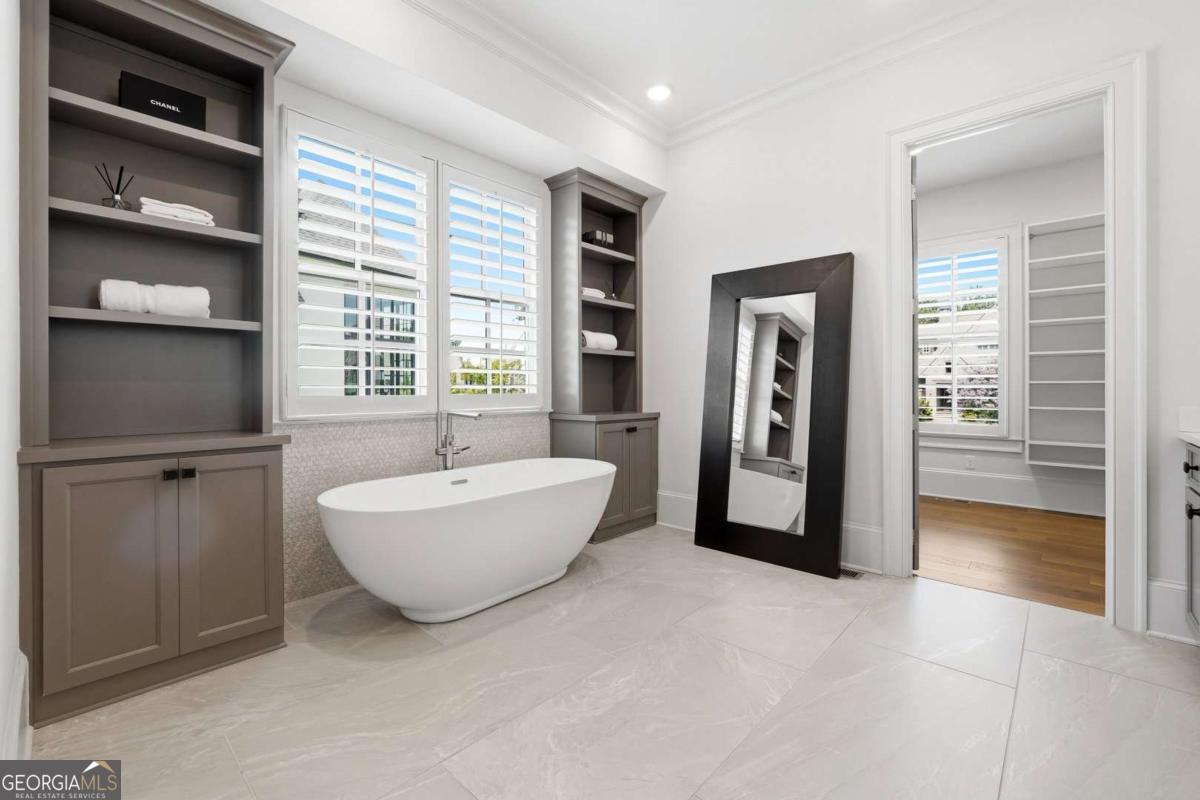 4871 Hanalei Hollow Suwanee GA 30024